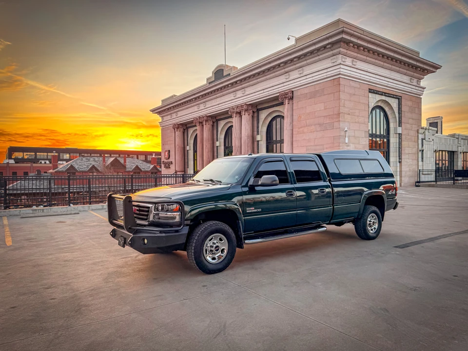 2005 GMC Sierra Heavy Duty 2nd Gen - Image 28 of 31