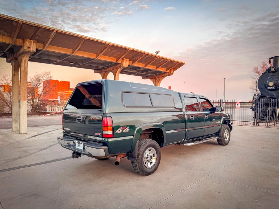 2005 GMC Sierra Heavy Duty 2nd Gen - Image 17 of 31