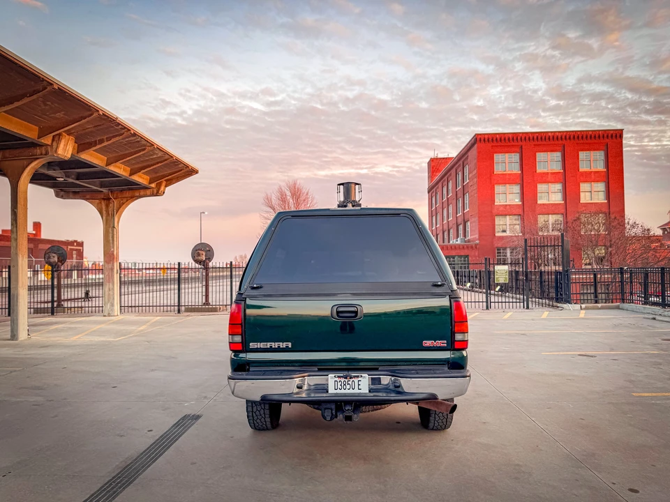2005 GMC Sierra Heavy Duty 2nd Gen - Image 18 of 31