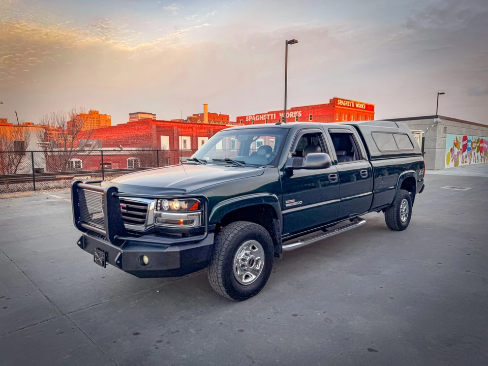 2005 GMC Sierra Heavy Duty 2nd Gen - Image 29 of 31