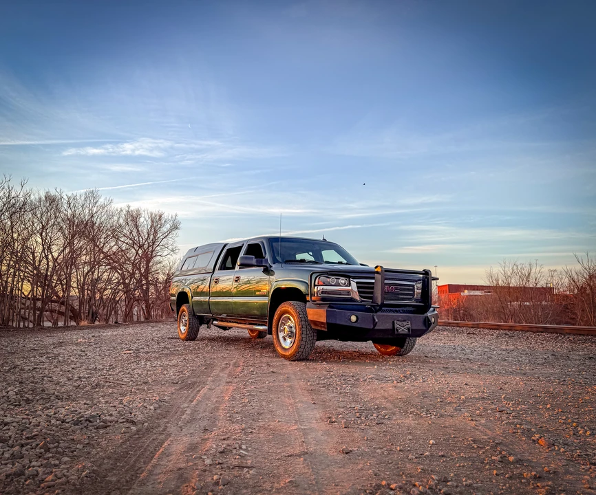 2005 GMC Sierra Heavy Duty 2nd Gen - Image 3 of 31