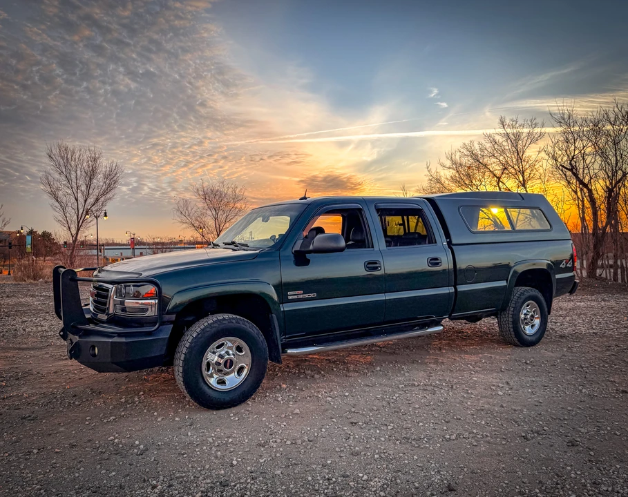 2005 GMC Sierra Heavy Duty 2nd Gen - Image 25 of 31