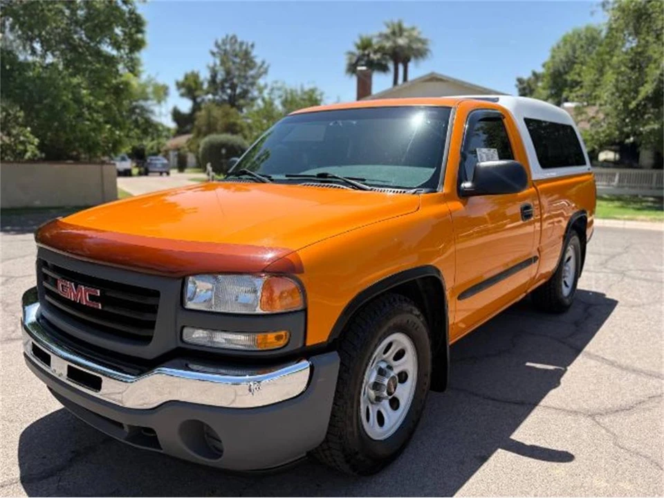 2005 GMC Sierra 2nd Gen - Image 18 of 19
