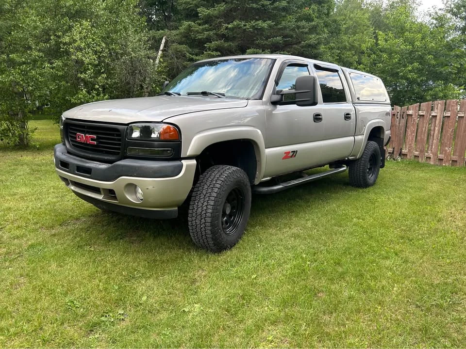 2005 GMC Sierra 2nd Gen - Image 12 of 20