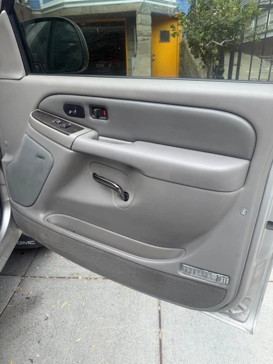 2005 GMC Sierra 2nd Gen - Image 11 of 17