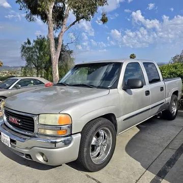 2005 GMC Sierra 1500 Crew Cab SL