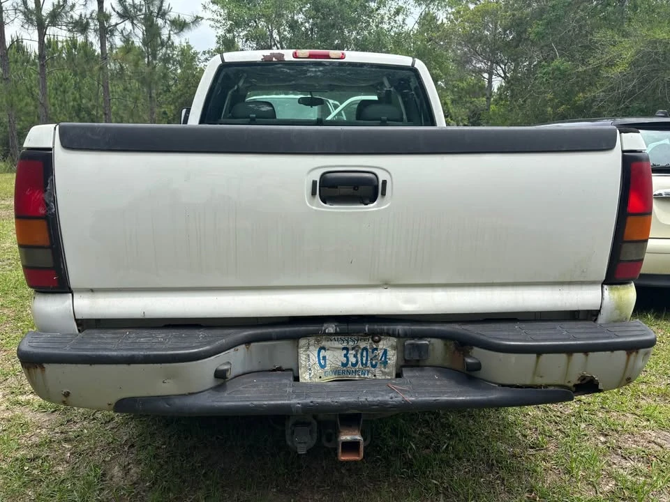 2005 GMC Sierra 2nd Gen - Image 6 of 7