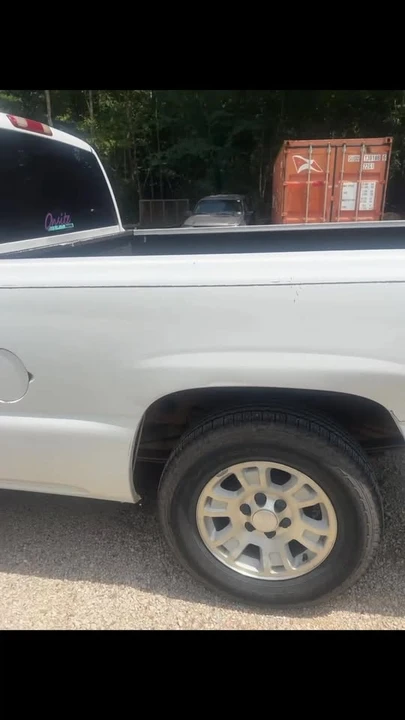 2005 GMC Sierra 2nd Gen - Image 9 of 9