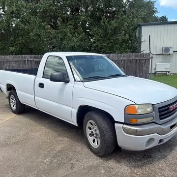 2005 GMC Sierra (Classic) 1500 Regular Cab Work Truck Pickup 2D 6 1/2 ft