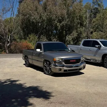 2005 GMC Sierra