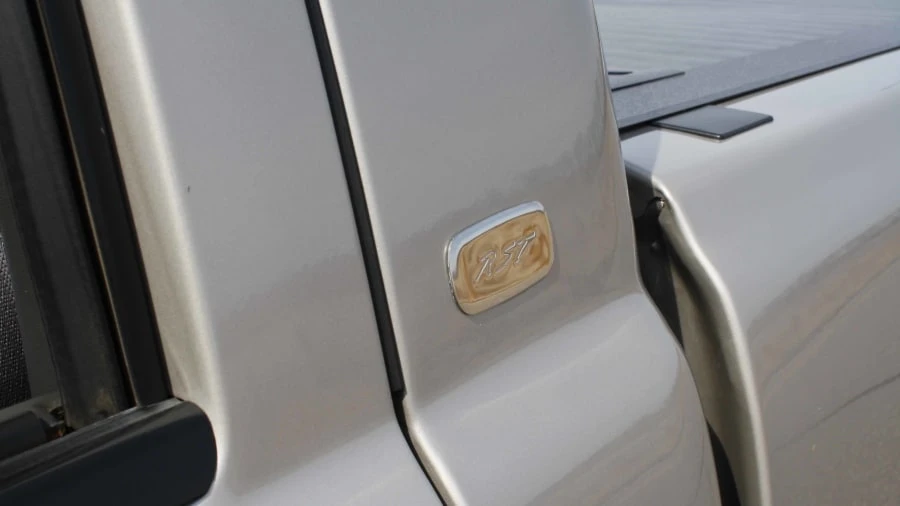 2005 GMC Sierra 2nd Gen - Image 9 of 17