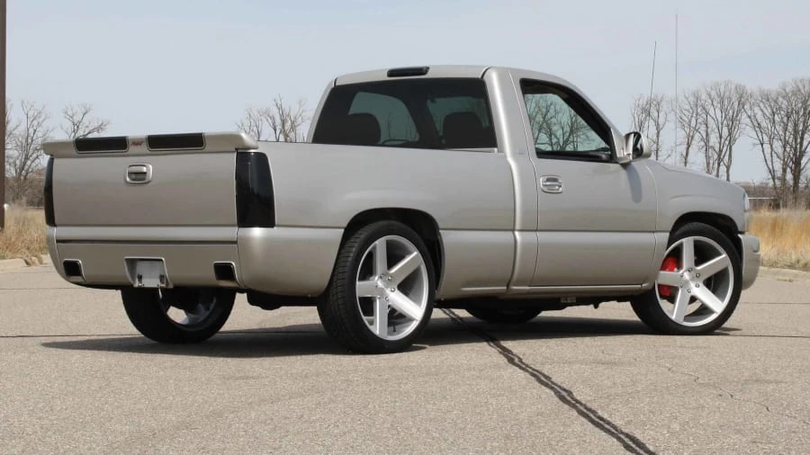 2005 GMC Sierra 2nd Gen - Image 15 of 17