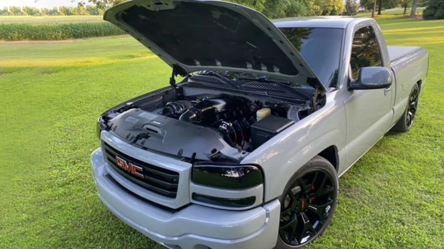 2005 GMC Sierra 2nd Gen - Image 9 of 12