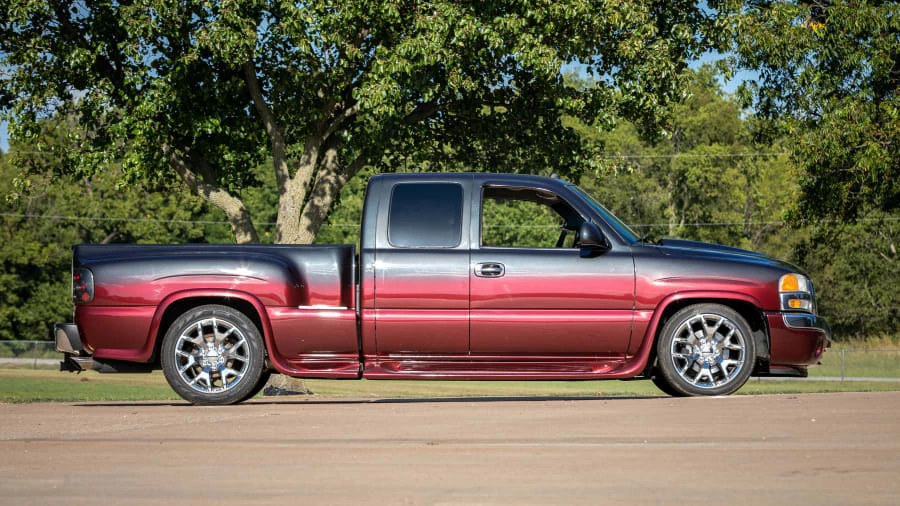 2005 GMC Sierra 2nd Gen - Image 8 of 17
