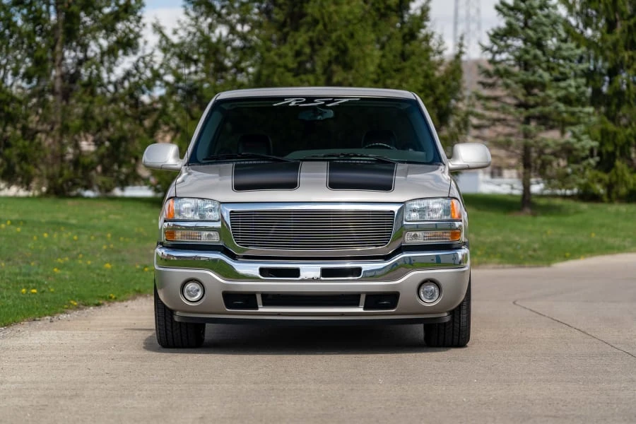 2005 GMC Sierra 2nd Gen - Image 4 of 24