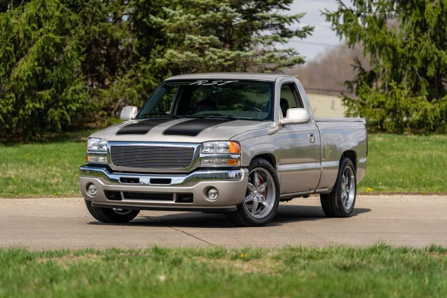 2005 GMC Sierra 2nd Gen - Image 10 of 24