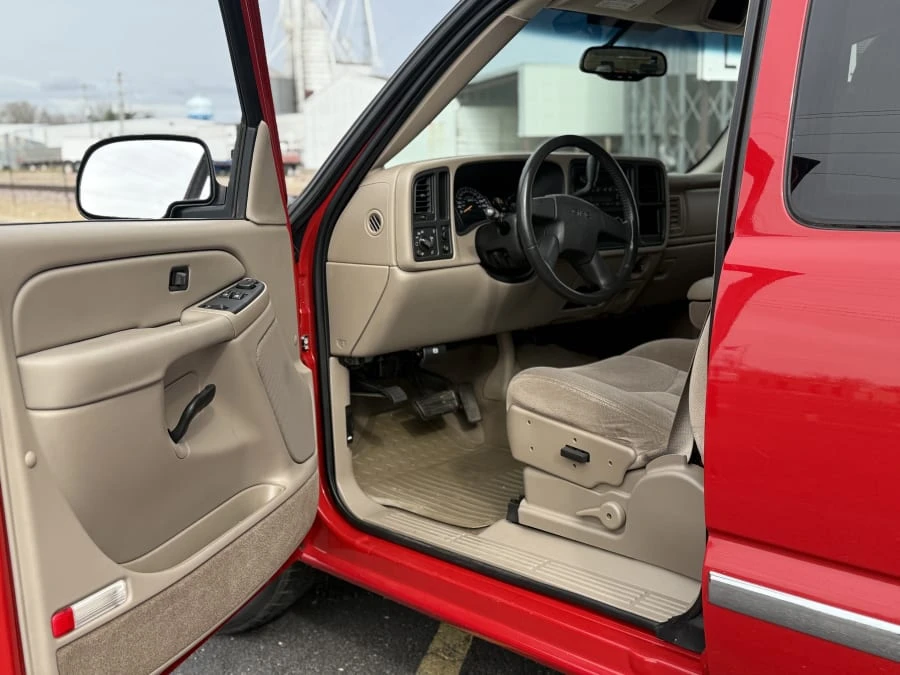 2005 GMC Sierra 2nd Gen - Image 7 of 13