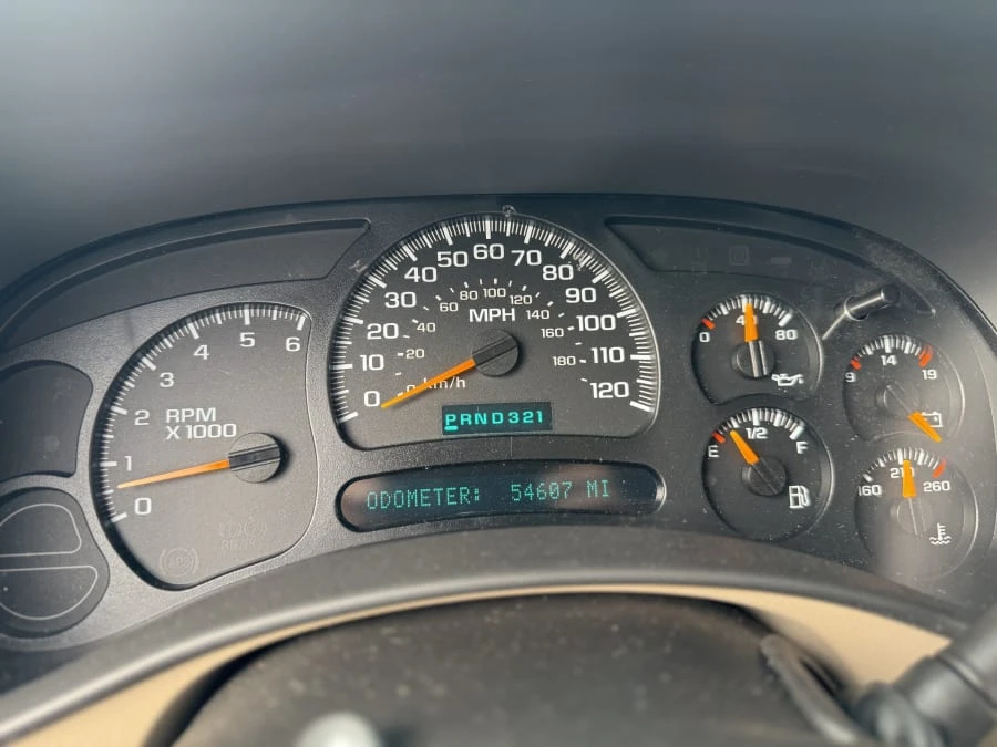 2005 GMC Sierra 2nd Gen - Image 9 of 13