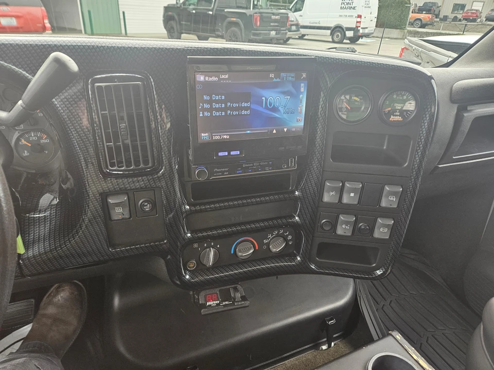 2005 GMC TopKick - Image 27 of 31