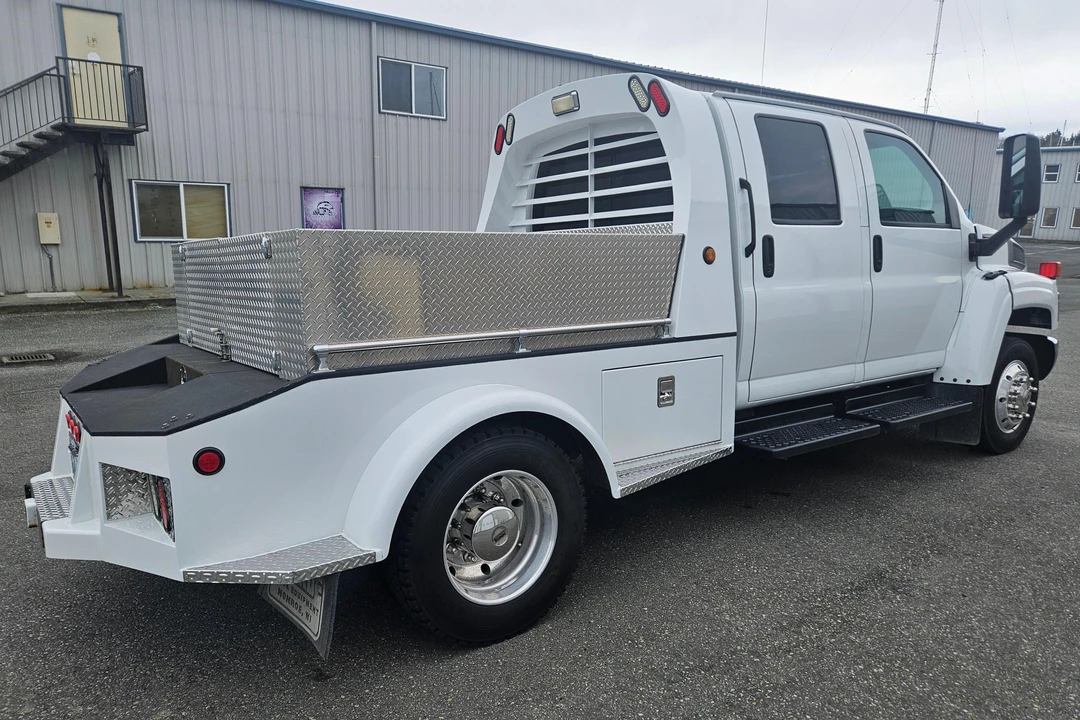 2005 GMC TopKick - Image 4 of 31