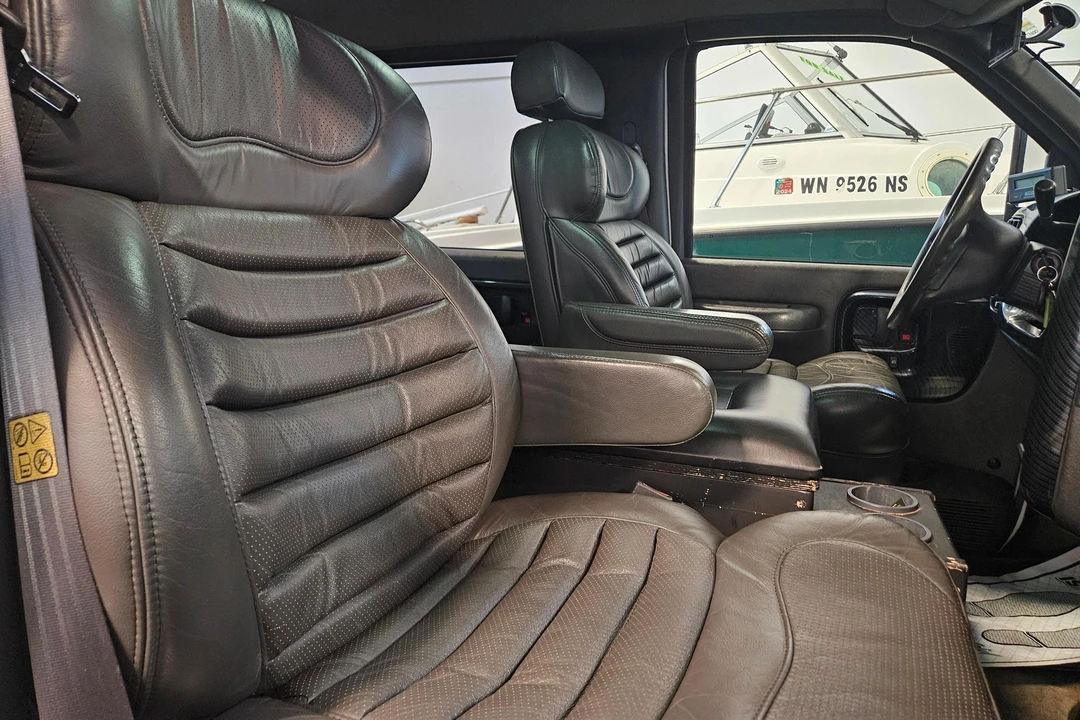 2005 GMC TopKick - Image 17 of 31
