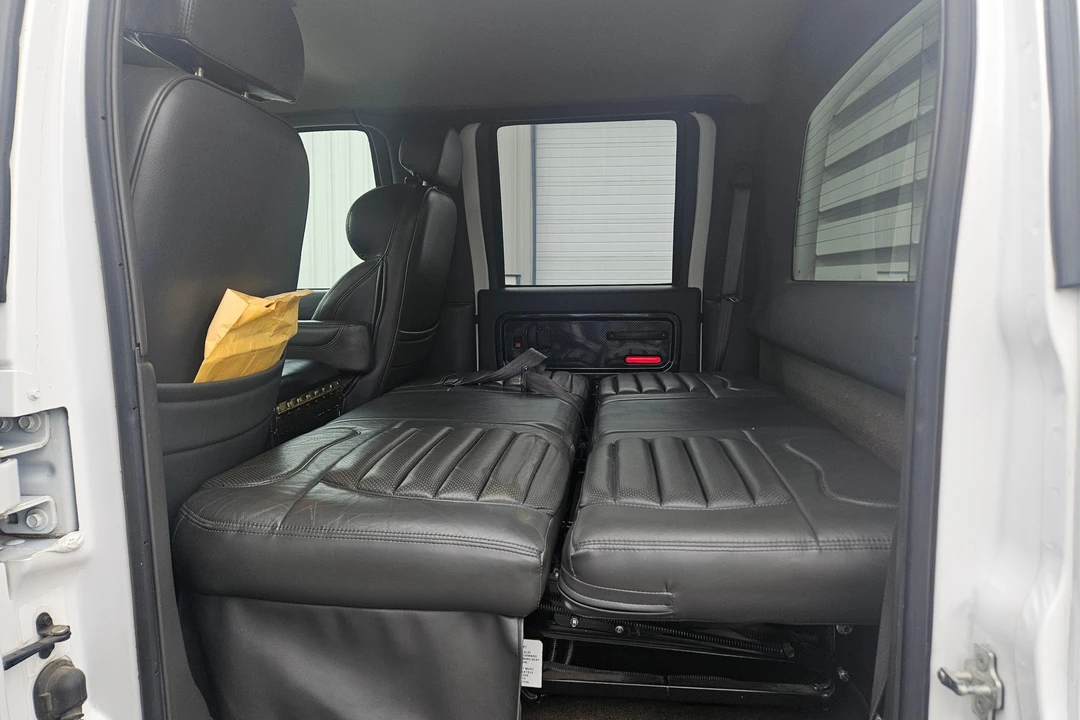 2005 GMC TopKick - Image 18 of 31