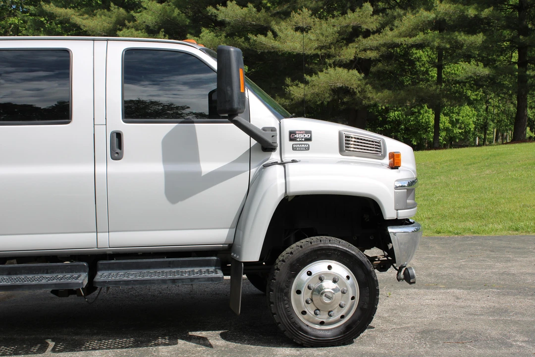 2005 GMC TopKick - Image 29 of 31