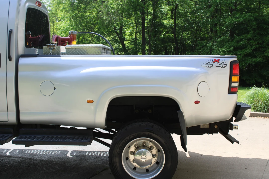 2005 GMC TopKick - Image 16 of 31
