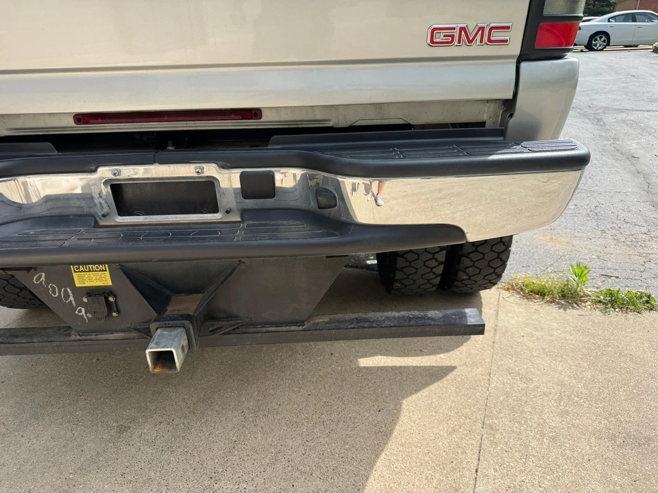 2005 GMC TopKick - Image 24 of 31