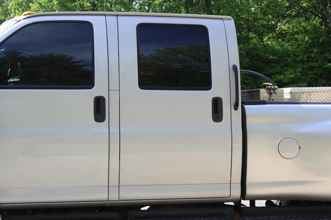 2005 GMC TopKick - Image 15 of 31