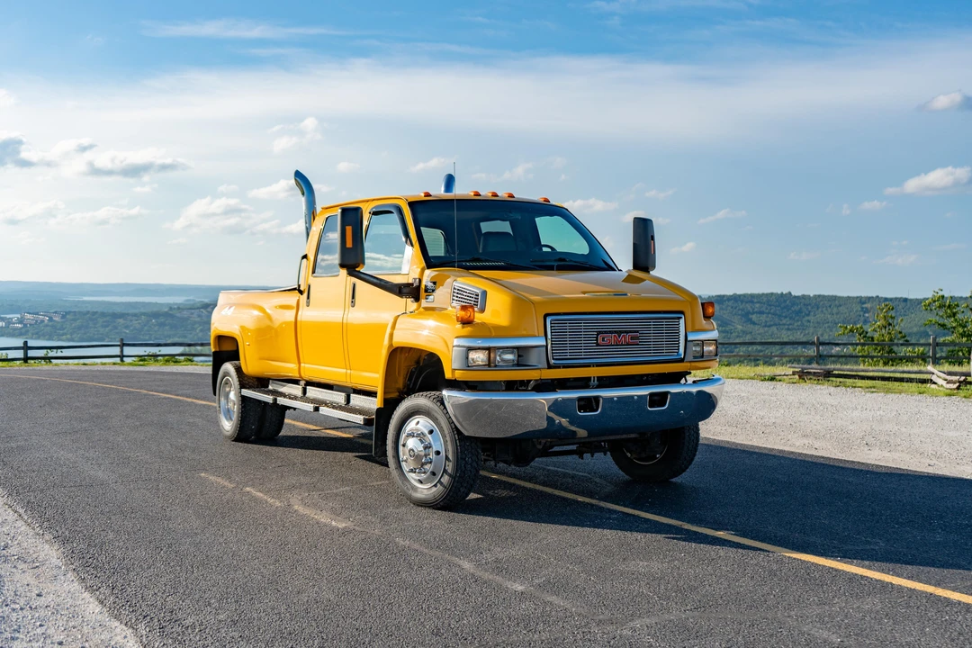 2005 GMC TopKick - Image 18 of 31