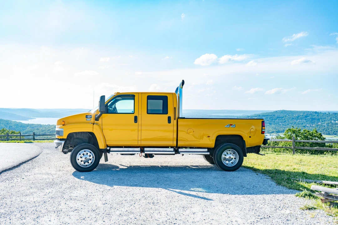 2005 GMC TopKick - Image 27 of 31