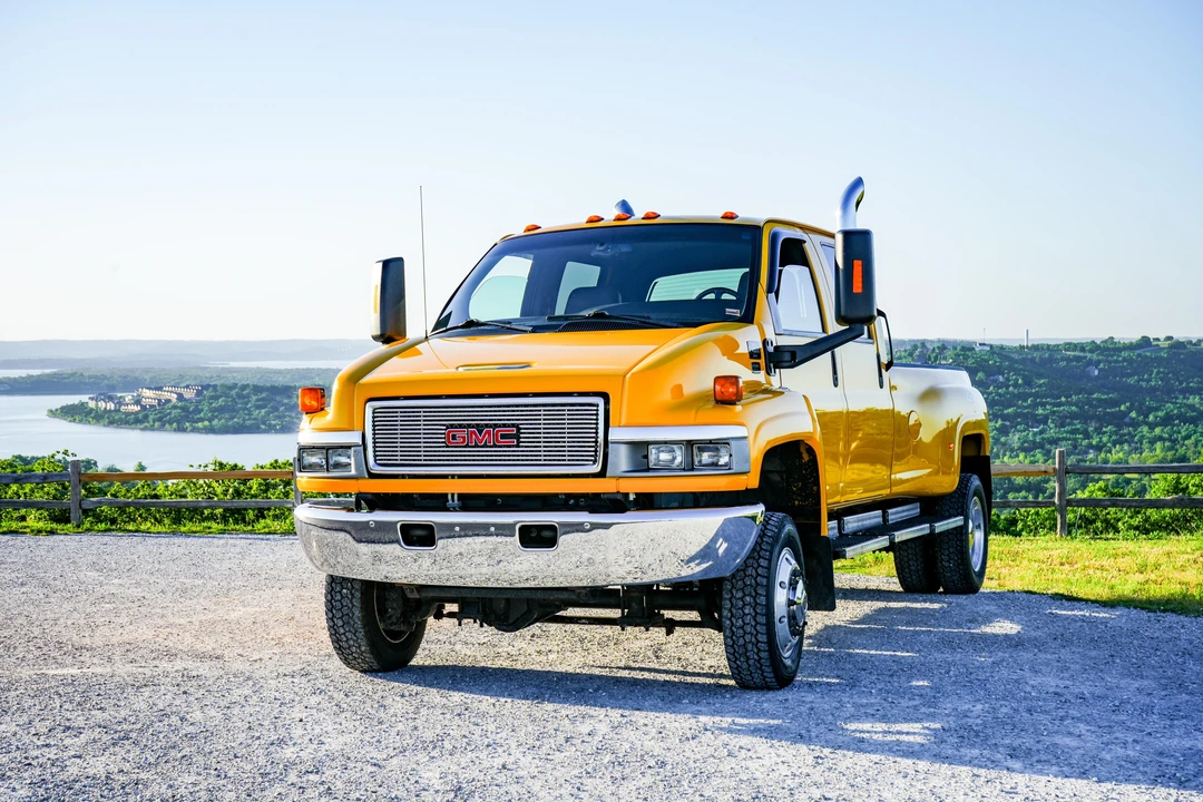 2005 GMC TopKick - Image 23 of 31