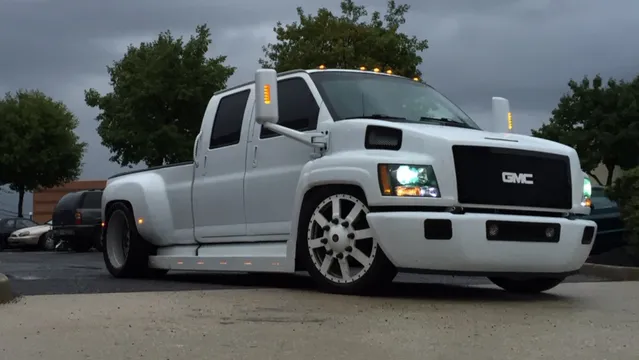 2005 GMC Topkick Custom Pickup