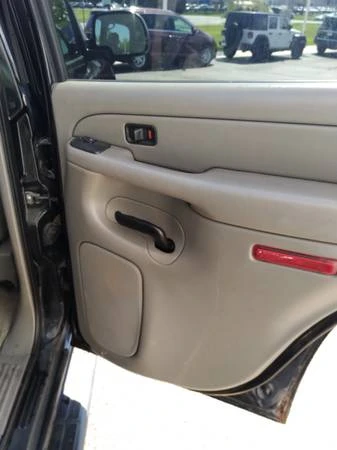 2005 GMC Yukon 3rd Gen - Image 13 of 17