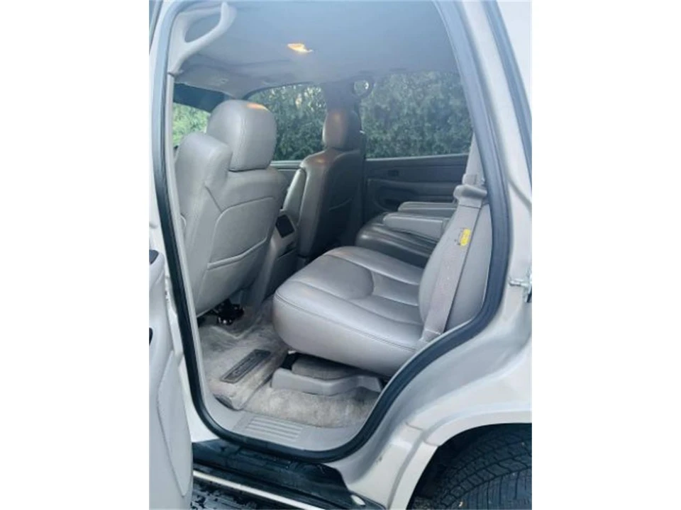 2005 GMC Yukon 2nd Gen - Image 3 of 16