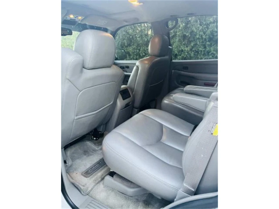 2005 GMC Yukon 2nd Gen - Image 4 of 16