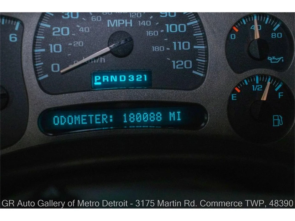 2005 GMC Yukon 2nd Gen - Image 18 of 31