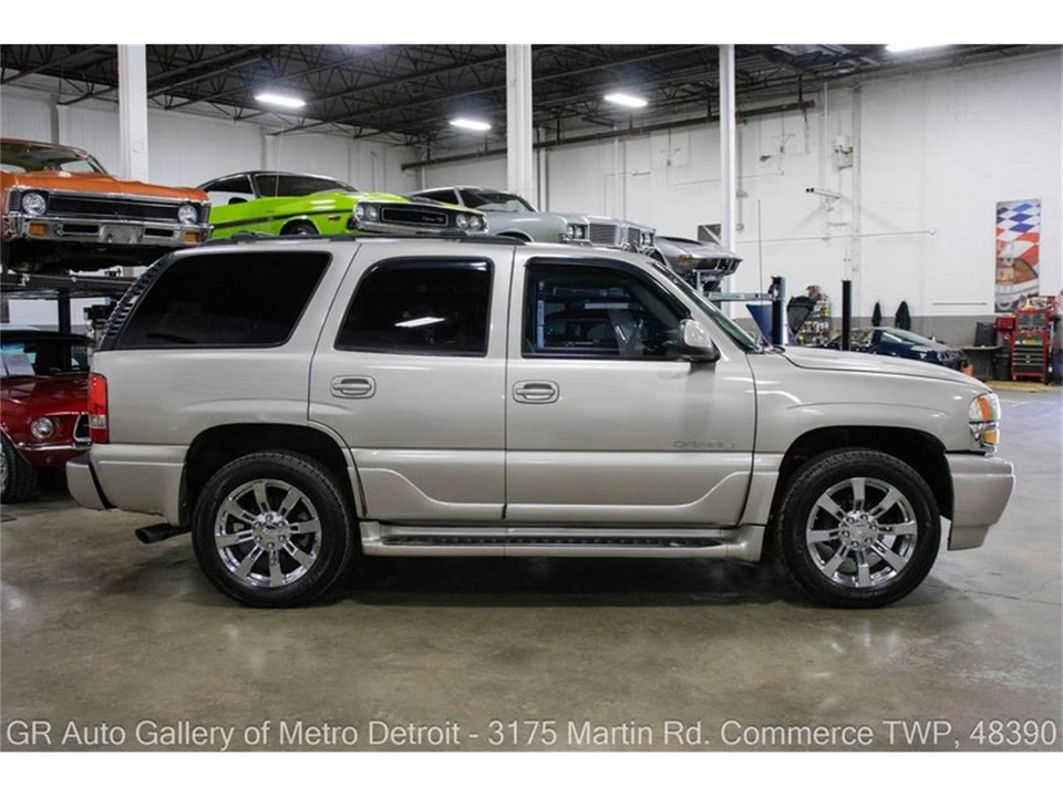 2005 GMC Yukon 2nd Gen - Image 8 of 31