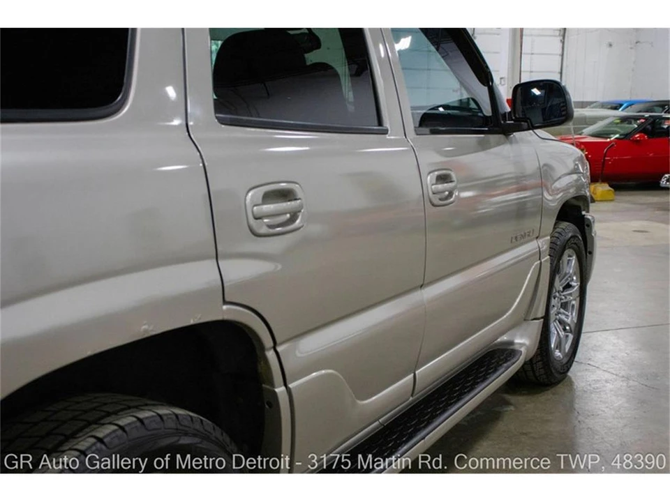 2005 GMC Yukon 2nd Gen - Image 23 of 31