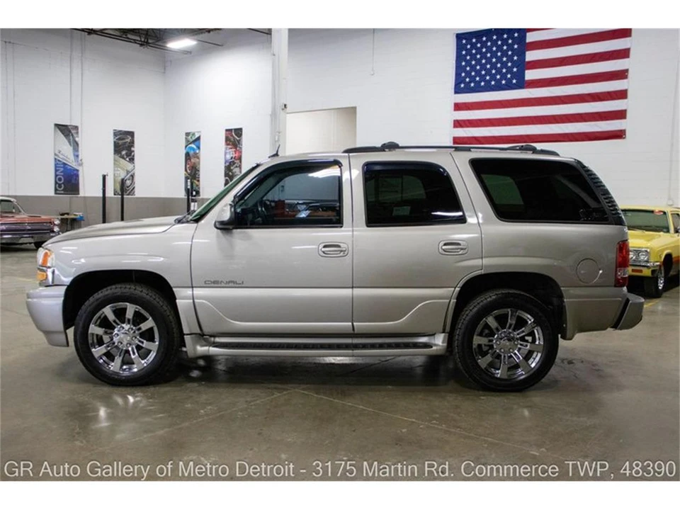 2005 GMC Yukon 2nd Gen - Image 3 of 31