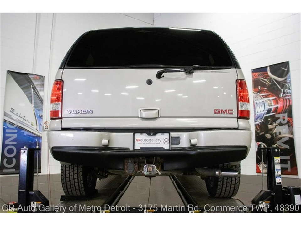 2005 GMC Yukon 2nd Gen - Image 20 of 31