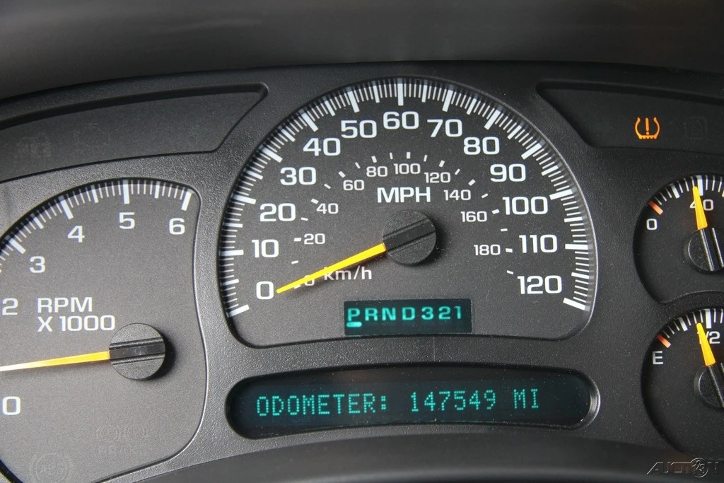 2005 GMC Yukon 2nd Gen - Image 15 of 21