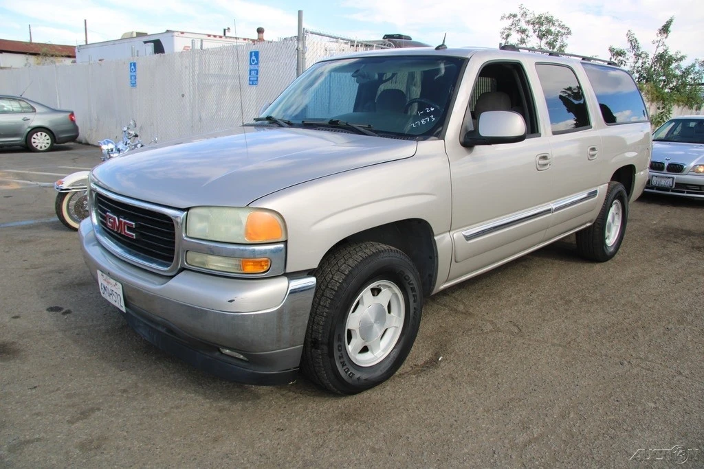 2005 GMC Yukon 2nd Gen - Image 8 of 21