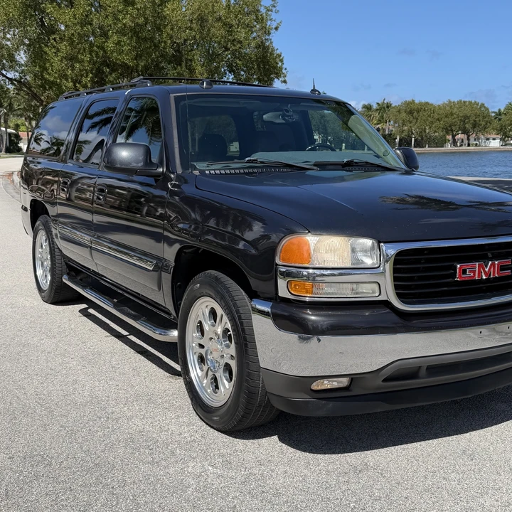 2005 GMC Yukon 2nd Gen - Image 3 of 31