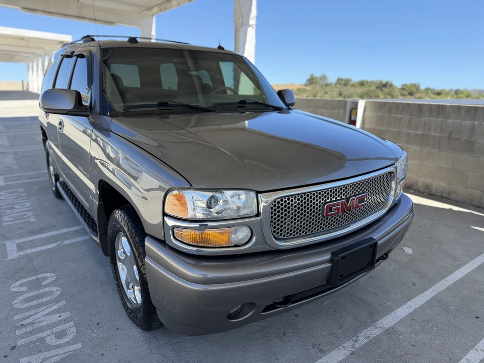2005 GMC Yukon 2nd Gen - Image 29 of 31