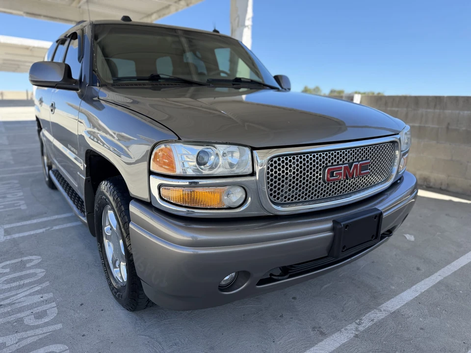 2005 GMC Yukon 2nd Gen - Image 28 of 31