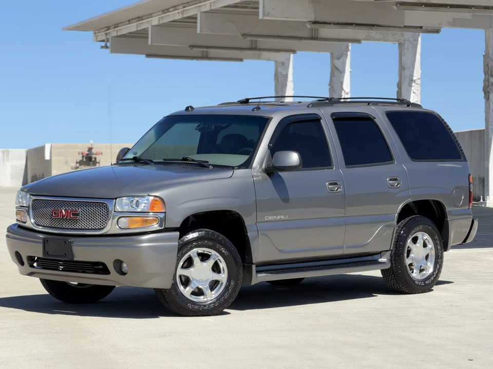 2005 GMC Yukon 2nd Gen - Image 3 of 31