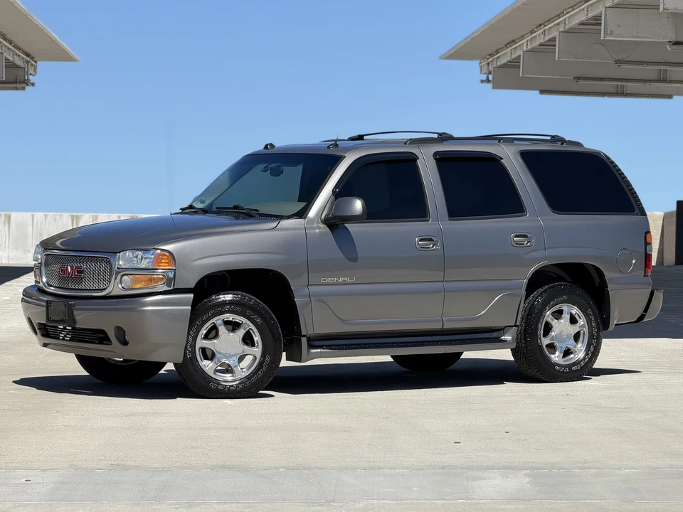 2005 GMC Yukon 2nd Gen - Image 4 of 31