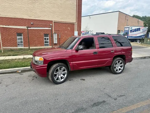 2005 GMC Yukon Denali Sport Utility 4D